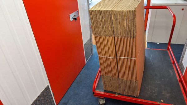 Cardboard box in bulk 18x18x18